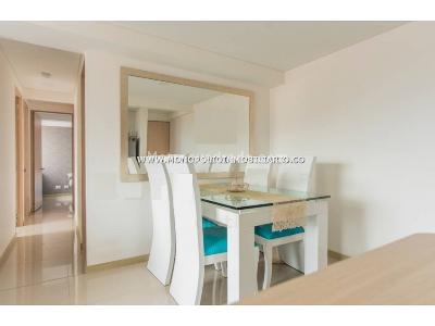 Apartamento en venta en Loma Linda, Itagüí · foto 2 de 11