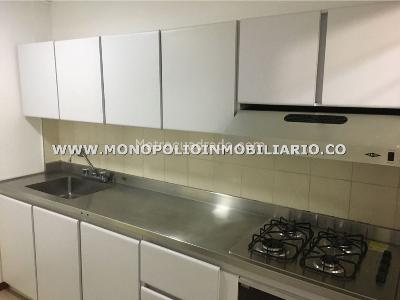 Apartamento en venta en Laureles, Medellín · foto 2 de 10