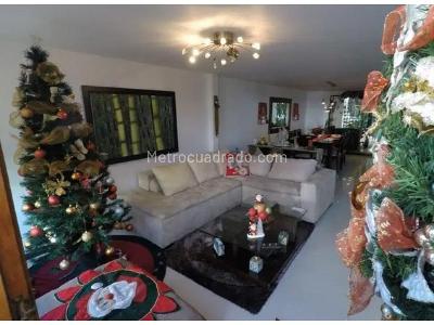 Apartamento de 4 alcobas en venta en El Poblado, Medellín, 240 m² · foto 7 de 14