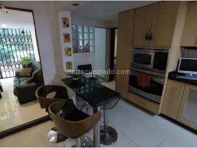 Apartamento de 4 alcobas en venta en El Poblado, Medellín, 240 m² · foto 8 de 14
