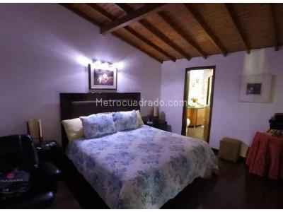 Apartamento de 4 alcobas en venta en El Poblado, Medellín, 240 m² · foto 11 de 14