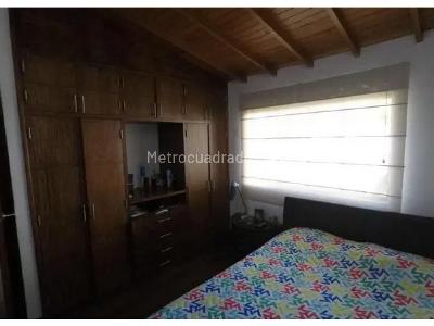 Apartamento de 4 alcobas en venta en El Poblado, Medellín, 240 m² · foto 13 de 14