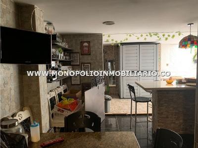 Casa de 3 alcobas en venta en Simon Bolivar, Medellín, 360 m² · foto 9 de 20