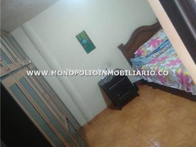 Casa en venta en San Javier, Itagüí · foto 5 de 8