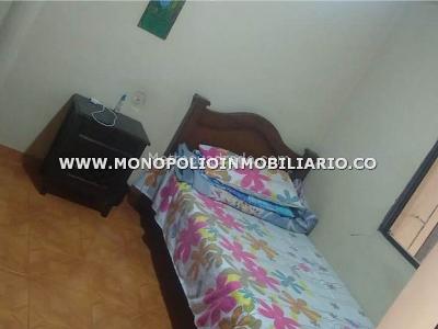 Casa en venta en San Javier, Itagüí · foto 7 de 8