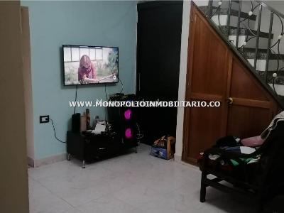 Casa de 4 alcobas en venta en San Diego, Medellín, 185 m² · foto 4 de 9