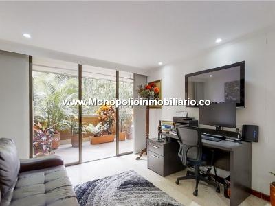 Apartamento de 3 alcobas en venta en El Tesoro, Medellín, 237 m² · foto 7 de 18