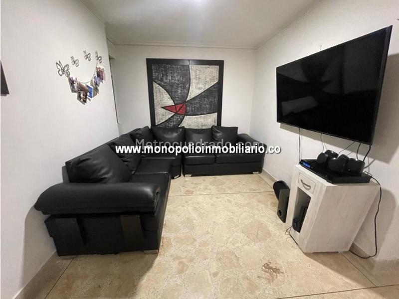 Furnished 4BR Apartment for Rent in Calasanz (2 Balconies) - 3