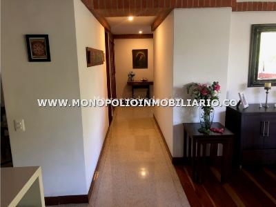 Apartamento de 4 alcobas en venta en Los Balsos, Medellín, 196 m² · foto 4 de 19