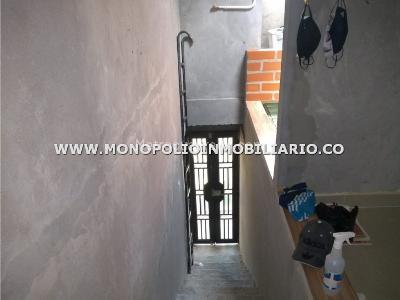 Casa de 5 alcobas en venta en San Martin, Bello, 264 m² · foto 8 de 20