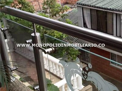 Casa de 5 alcobas en venta en San Martin, Bello, 264 m² · foto 19 de 20