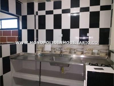 Casa de 5 alcobas en venta en San Martin, Bello, 264 m² · foto 20 de 20