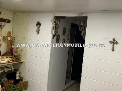 Casa de 5 alcobas en venta en Robledo, Medellín, 119 m² · foto 7 de 20