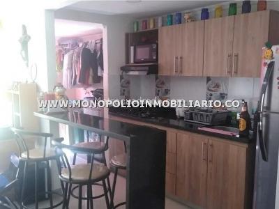 Apartamento en venta en Robledo, Medellín · foto 3 de 10