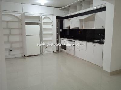 Casa de 5 alcobas en venta en Calasanz, Medellín, 340 m² · foto 5 de 20