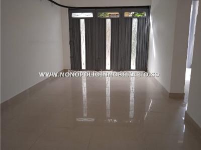 Casa de 5 alcobas en venta en Calasanz, Medellín, 340 m² · foto 7 de 20