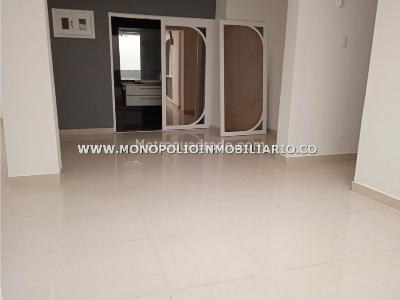 Casa de 5 alcobas en venta en Calasanz, Medellín, 340 m² · foto 11 de 20