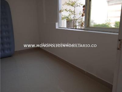 Casa de 5 alcobas en venta en Calasanz, Medellín, 340 m² · foto 12 de 20