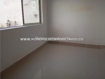 Casa de 5 alcobas en venta en Calasanz, Medellín, 340 m² · foto 15 de 20