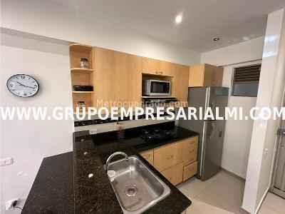 Apartamento de 2 alcobas en arriendo en Laureles, Medellín, 70 m² · foto 2 de 20