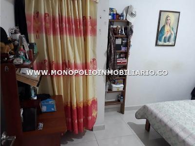 Casa de 4 alcobas en venta en Balcones De Sevilla, Itagüí, 100 m² · foto 15 de 18