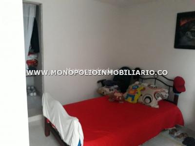 Casa de 4 alcobas en venta en Balcones De Sevilla, Itagüí, 100 m² · foto 16 de 18