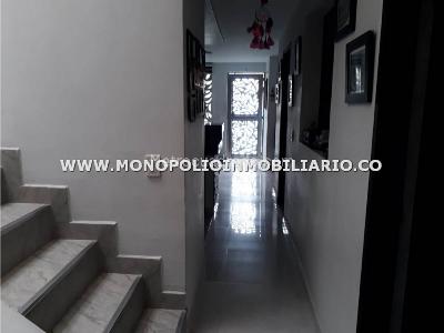 Casa de 4 alcobas en venta en Balcones De Sevilla, Itagüí, 100 m² · foto 2 de 18