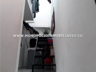 Casa de 4 alcobas en venta en Balcones De Sevilla, Itagüí, 100 m² · foto 6 de 18