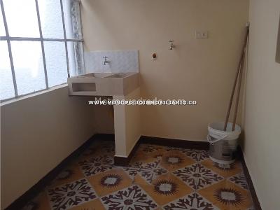 Casa de 3 alcobas en venta en Guayabal, Medellín, 130 m² · foto 10 de 13