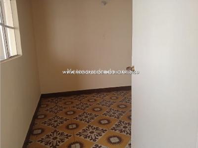 Casa de 3 alcobas en venta en Guayabal, Medellín, 130 m² · foto 3 de 13