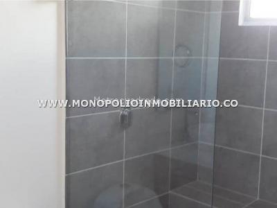 Apartamento de 3 alcobas en venta en El Poblado, Medellín, 130 m² · foto 4 de 19