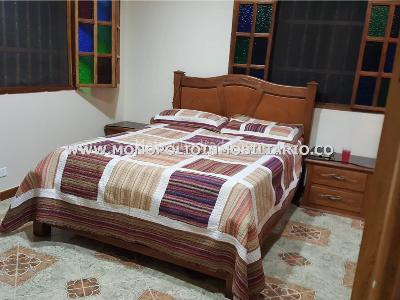 Casa de 3 alcobas en venta en Santa Fe, Medellín, 600 m² · foto 3 de 11