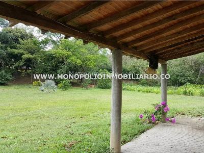 Casa de 3 alcobas en venta en Santa Fe, Medellín, 600 m² · foto 9 de 11