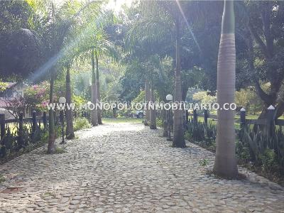 Casa de 3 alcobas en venta en Santa Fe, Medellín, 600 m² · foto 11 de 11