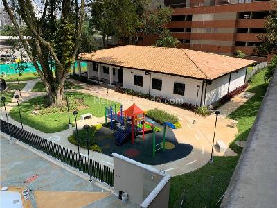 Apartamento de 3 alcobas en venta en San Jose, Sabaneta, 77 m² · foto 10 de 15