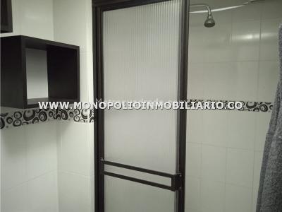 Apartamento de 3 alcobas en arriendo en Laureles, Medellín, 100 m² · foto 12 de 15