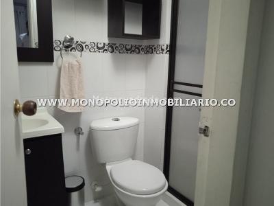 Apartamento de 3 alcobas en arriendo en Laureles, Medellín, 100 m² · foto 13 de 15