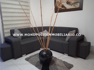 Apartamento de 3 alcobas en arriendo en Laureles, Medellín, 100 m² · foto 2 de 15