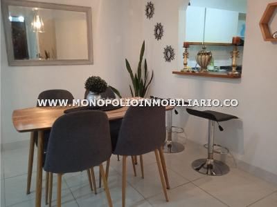 Apartamento de 3 alcobas en arriendo en Laureles, Medellín, 100 m² · foto 4 de 15