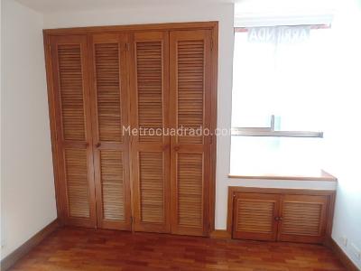 Apartamento en venta en La Aguacatala, Medellín · foto 4 de 9