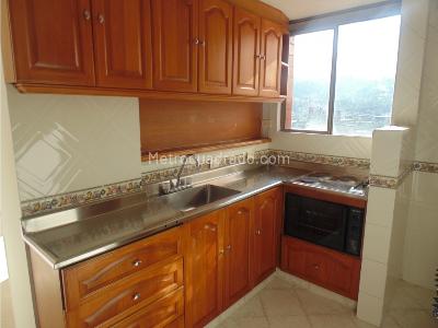 Apartamento en venta en La Aguacatala, Medellín · foto 6 de 9
