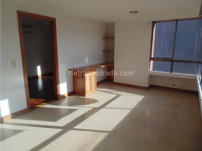 Apartamento en venta en La Aguacatala, Medellín · foto 7 de 9