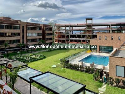Apartamento de 1 alcoba en venta en El Escobero, Envigado, 54 m² · foto 12 de 18