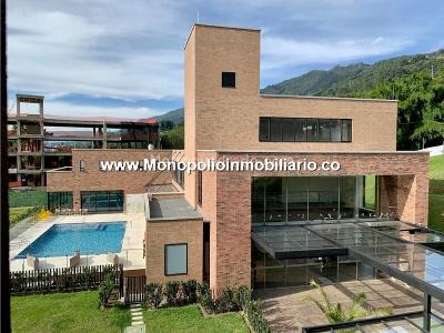 Apartamento de 1 alcoba en venta en El Escobero, Envigado, 54 m² · foto 16 de 18