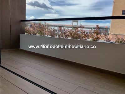 Apartamento de 1 alcoba en venta en El Escobero, Envigado, 54 m² · foto 3 de 18