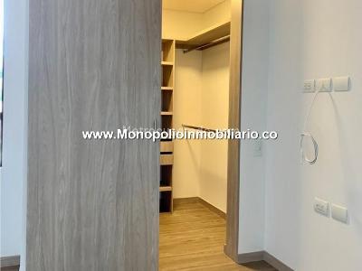 Apartamento de 1 alcoba en venta en El Escobero, Envigado, 54 m² · foto 5 de 18