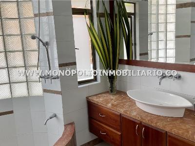 Casa de 5 alcobas en venta en San Jose, Sabaneta, 354 m² · foto 8 de 20