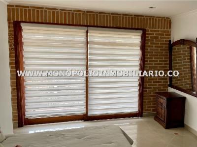 Casa de 5 alcobas en venta en San Jose, Sabaneta, 354 m² · foto 19 de 20
