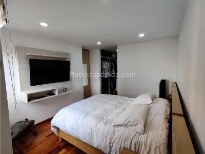Apartamento de 3 alcobas en venta en San Jose, Sabaneta, 105 m² · foto 5 de 8