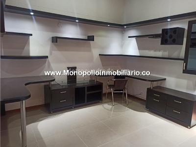 Casa de 4 alcobas en venta en Esmeralda, Envigado, 185 m² · foto 3 de 20